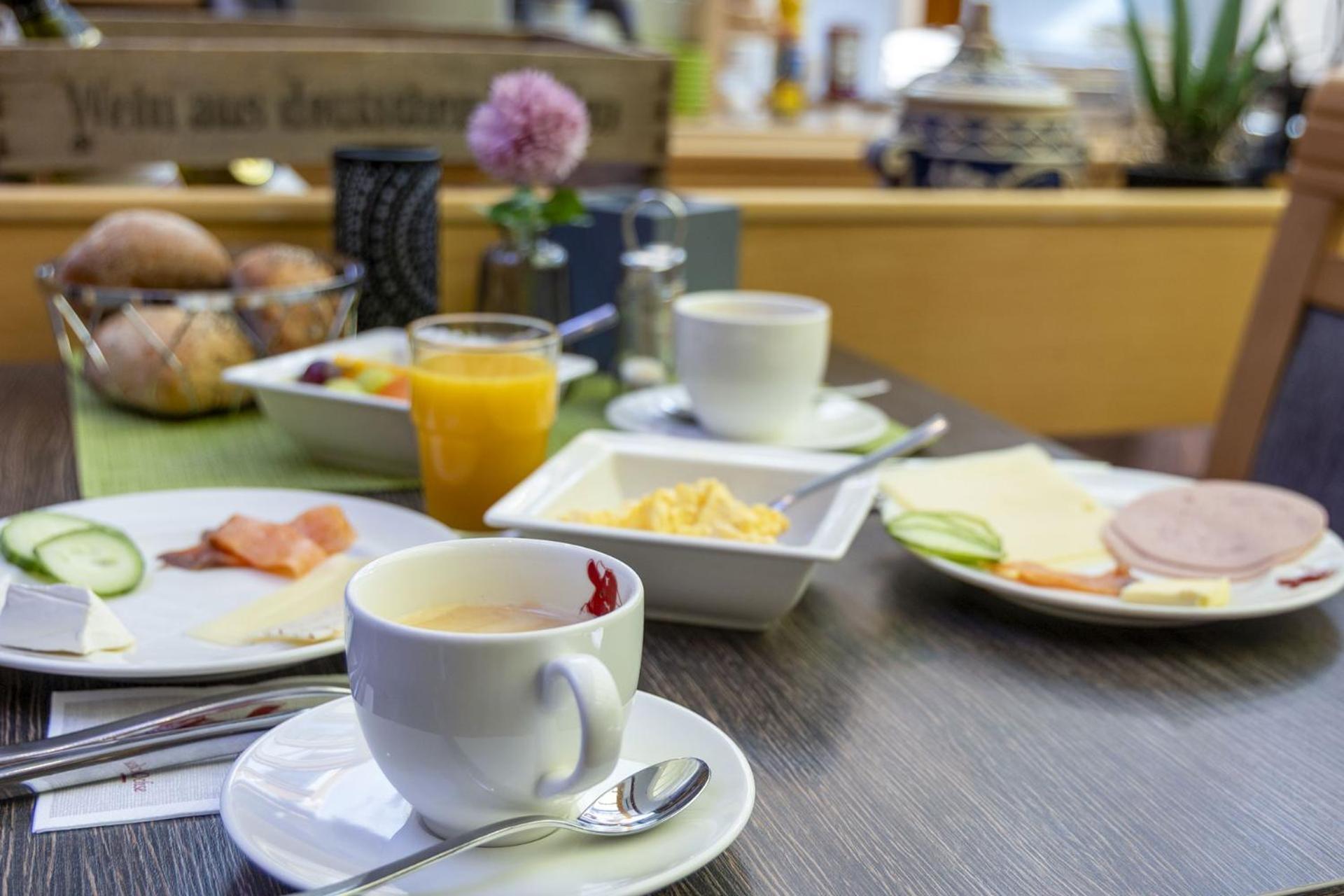 Apartmenthaus Burgenheimat In Rhens Bei Koblenz Luaran gambar