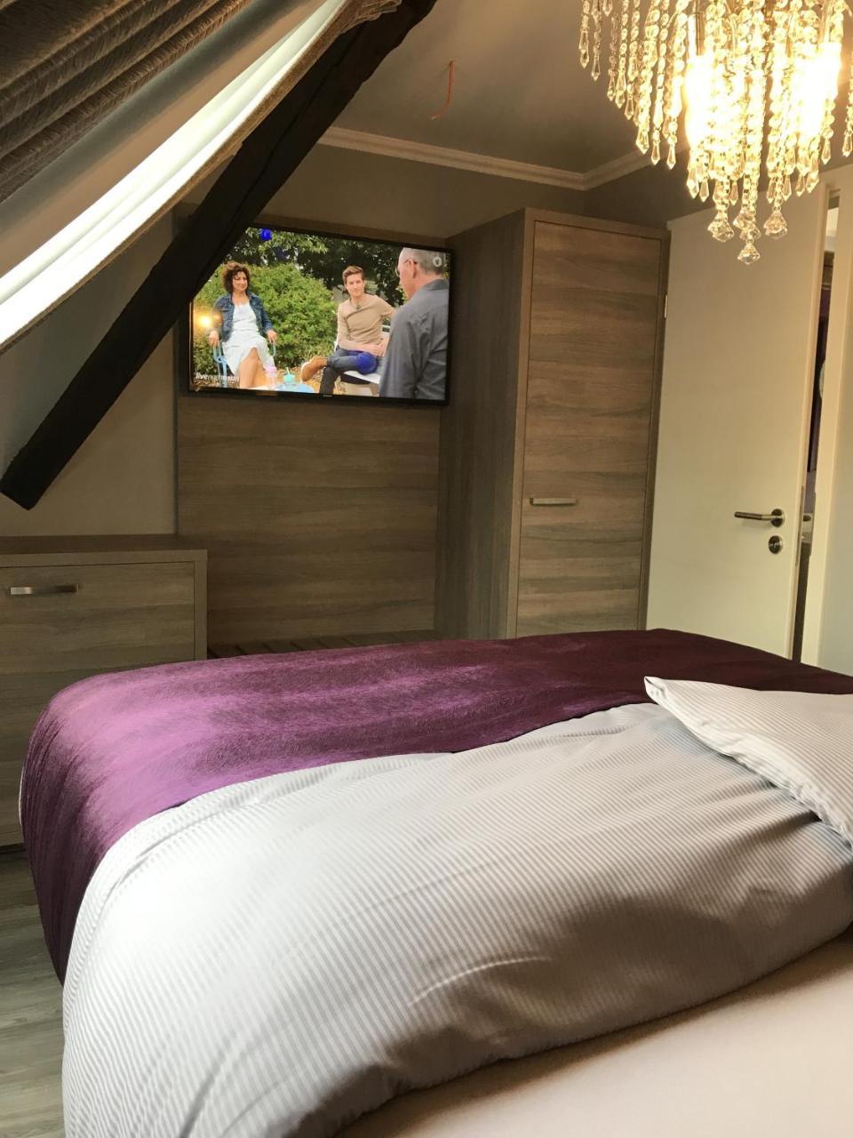 Apartmenthaus Burgenheimat In Rhens Bei Koblenz Luaran gambar
