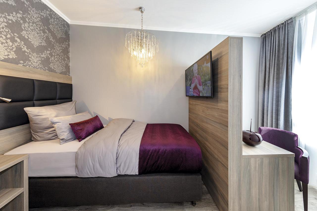 Apartmenthaus Burgenheimat In Rhens Bei Koblenz Luaran gambar